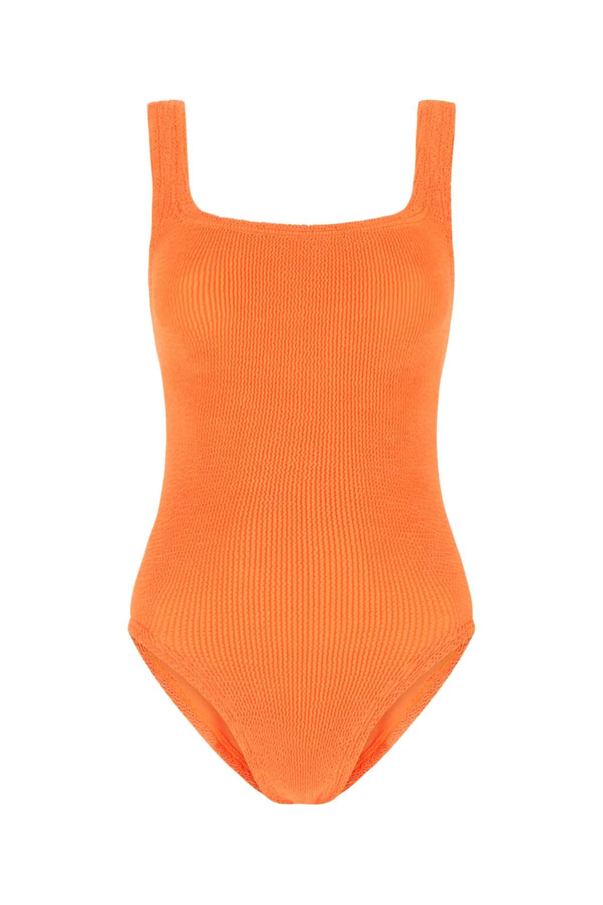 COSTUME