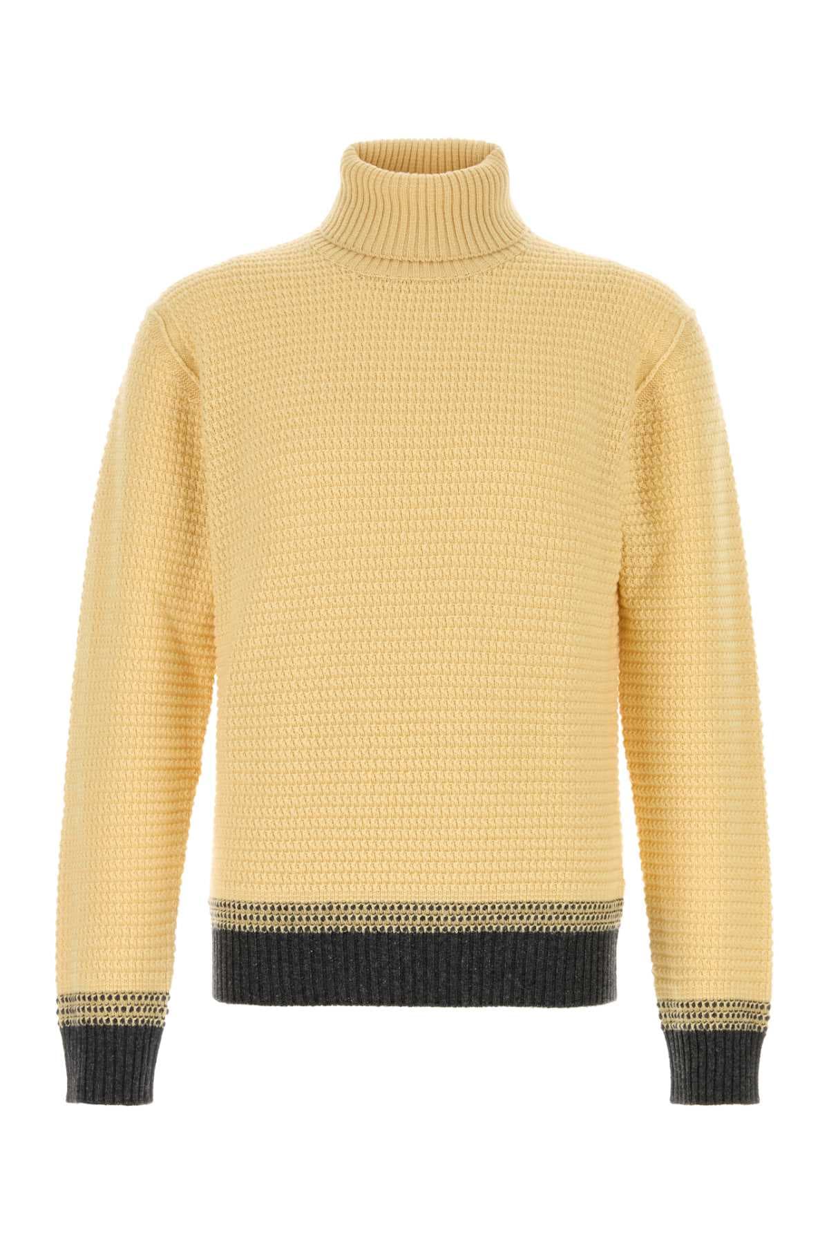 Yellow cashmere sweater