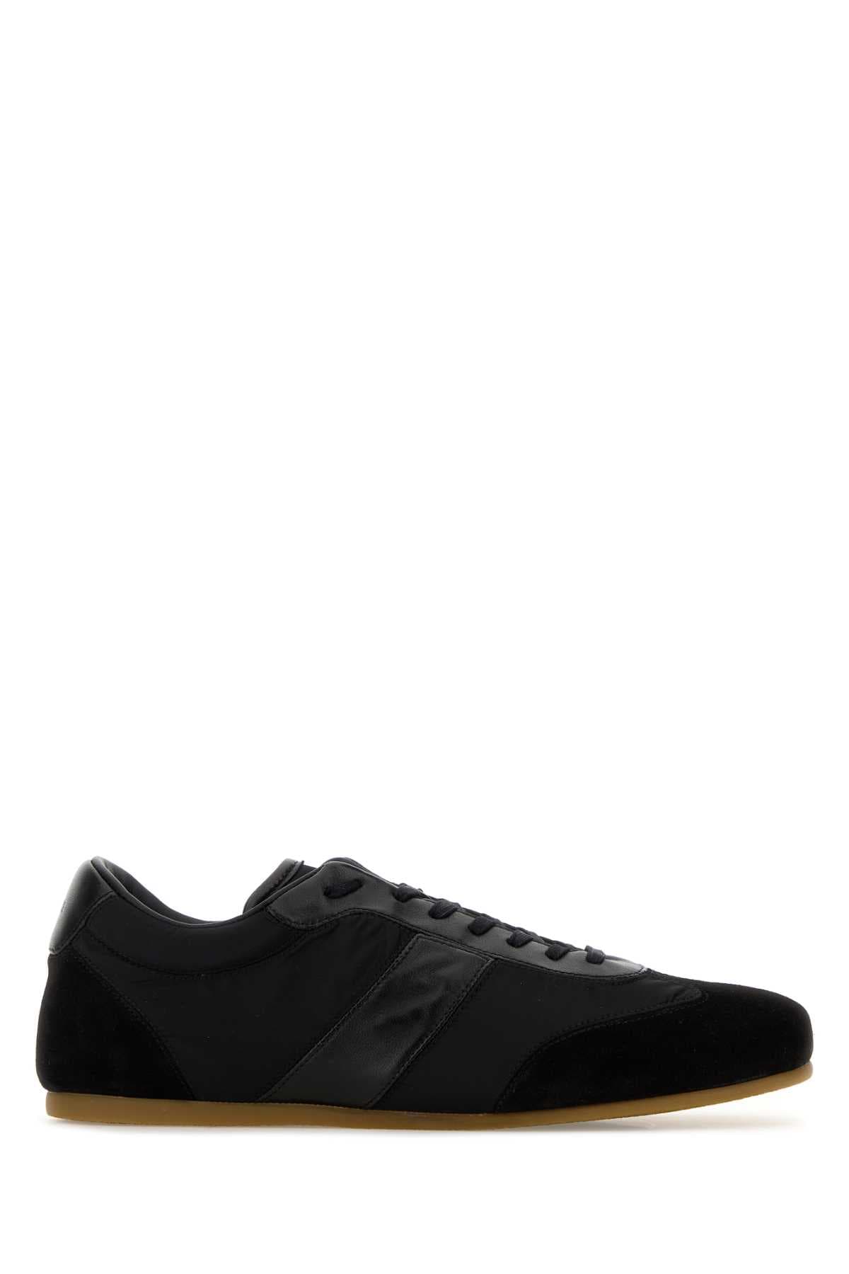 Black Soft Runner sneakers