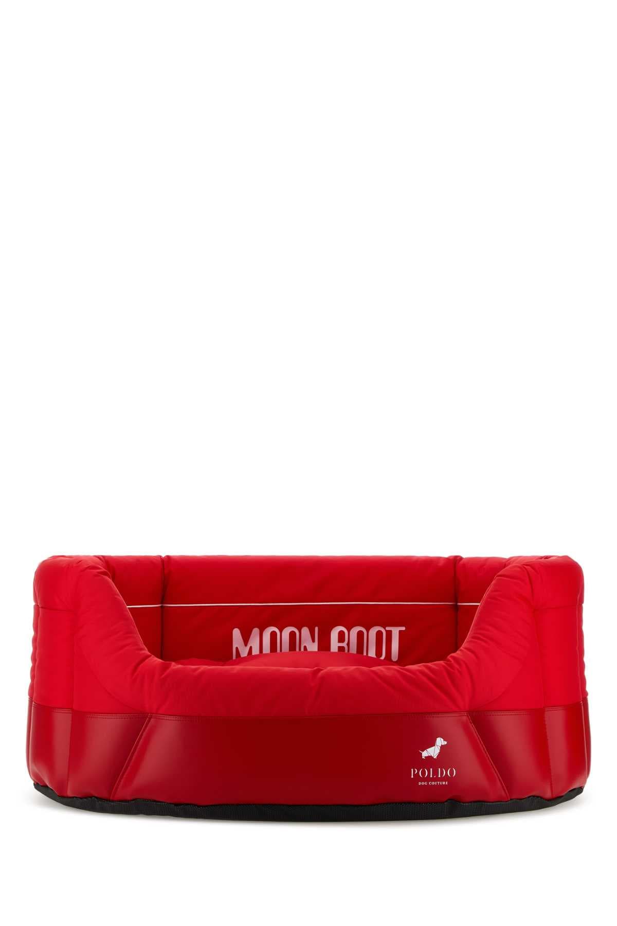 Red fabric Poldo Dog Couture x Moonboot doghouse
