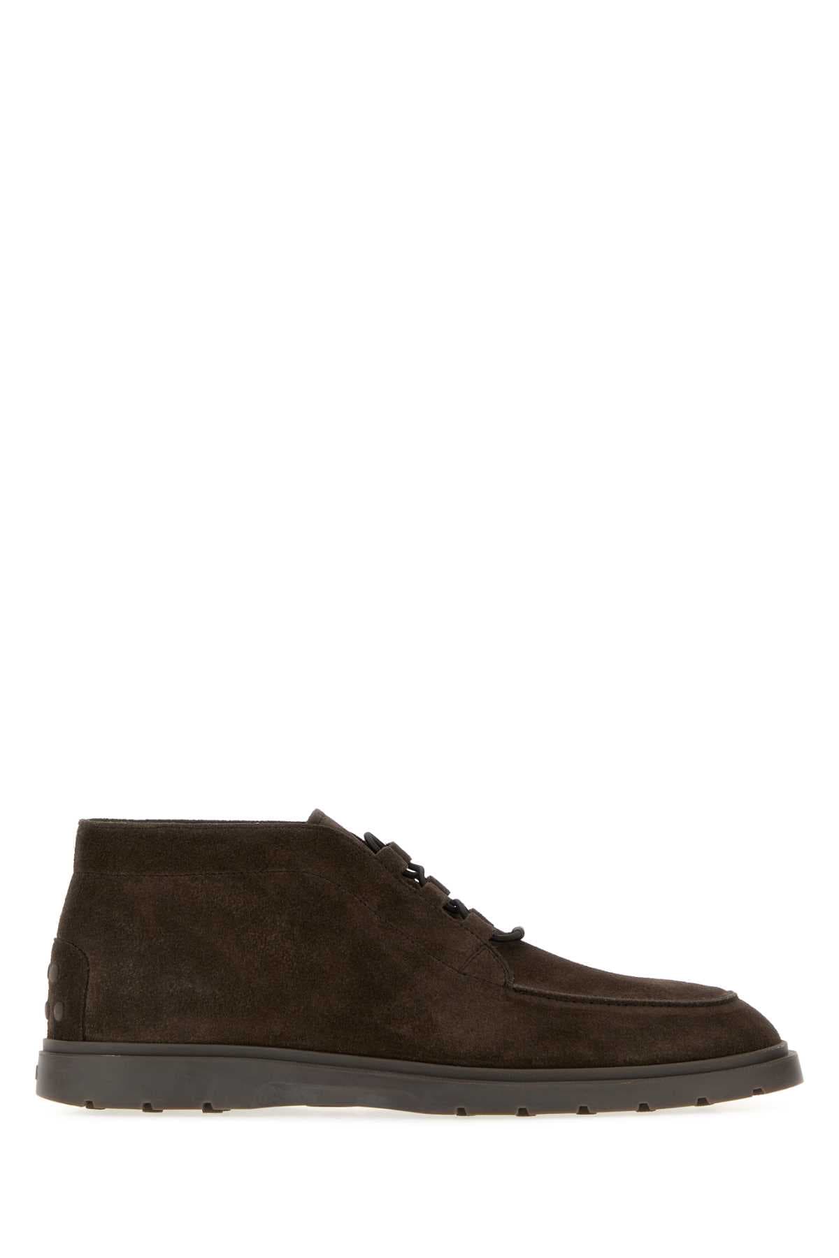 Brown suede lace-up shoes