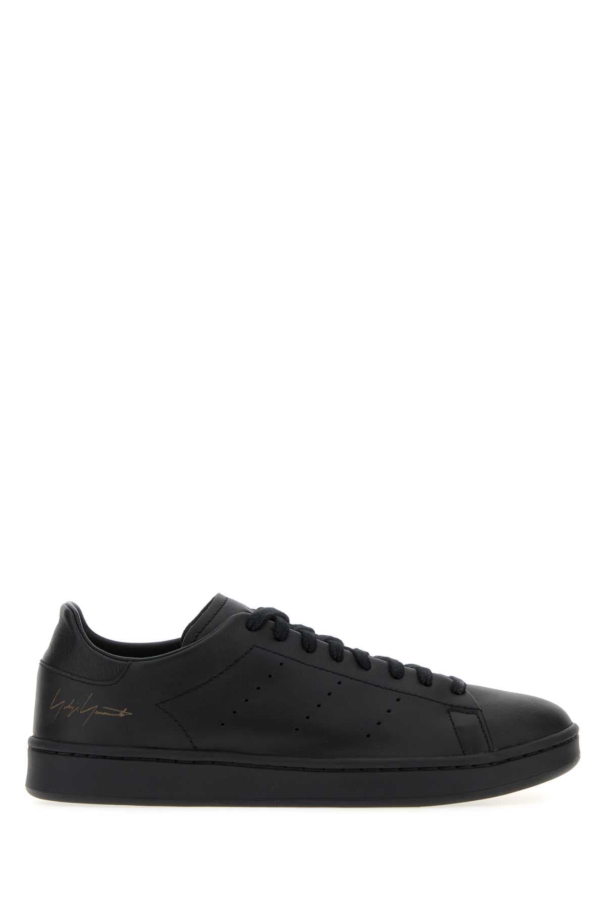 Black leather Stan Smith sneakers