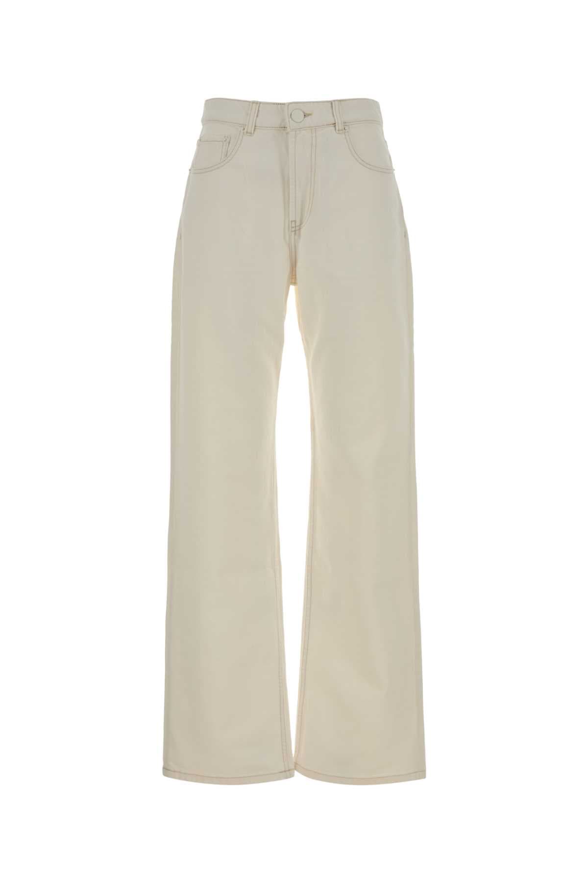 White denim jeans
