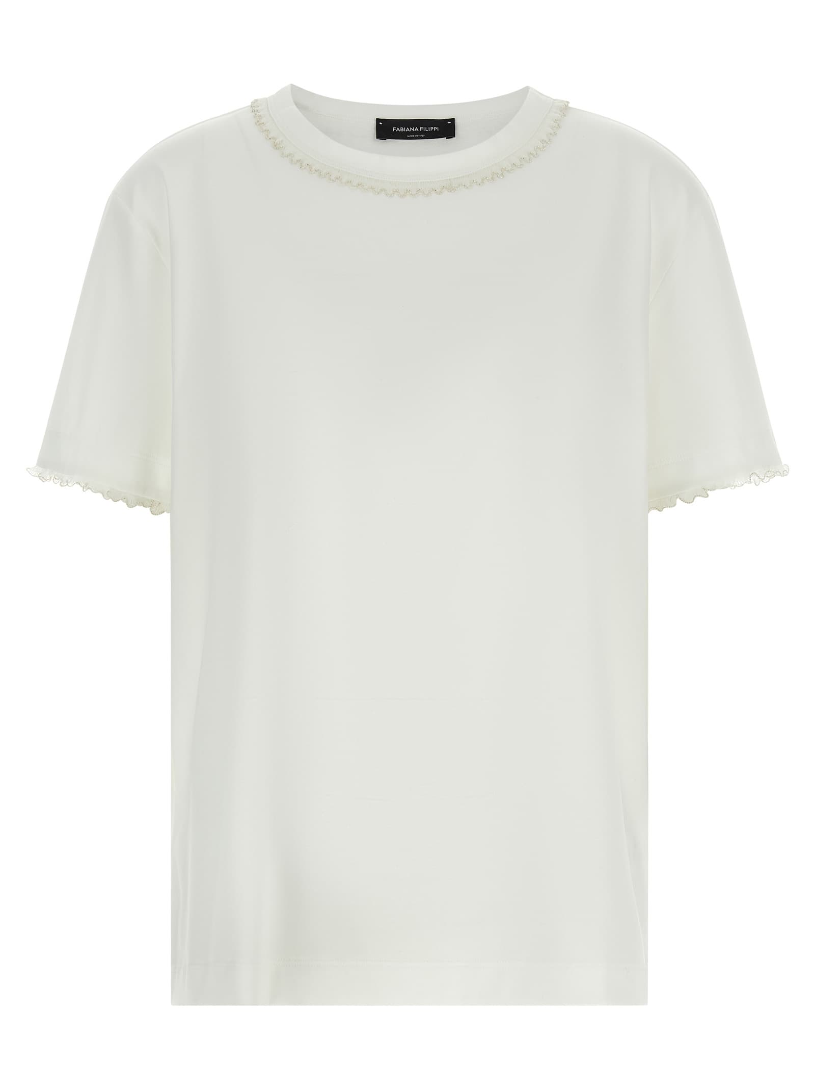 Футболка з вишивкою