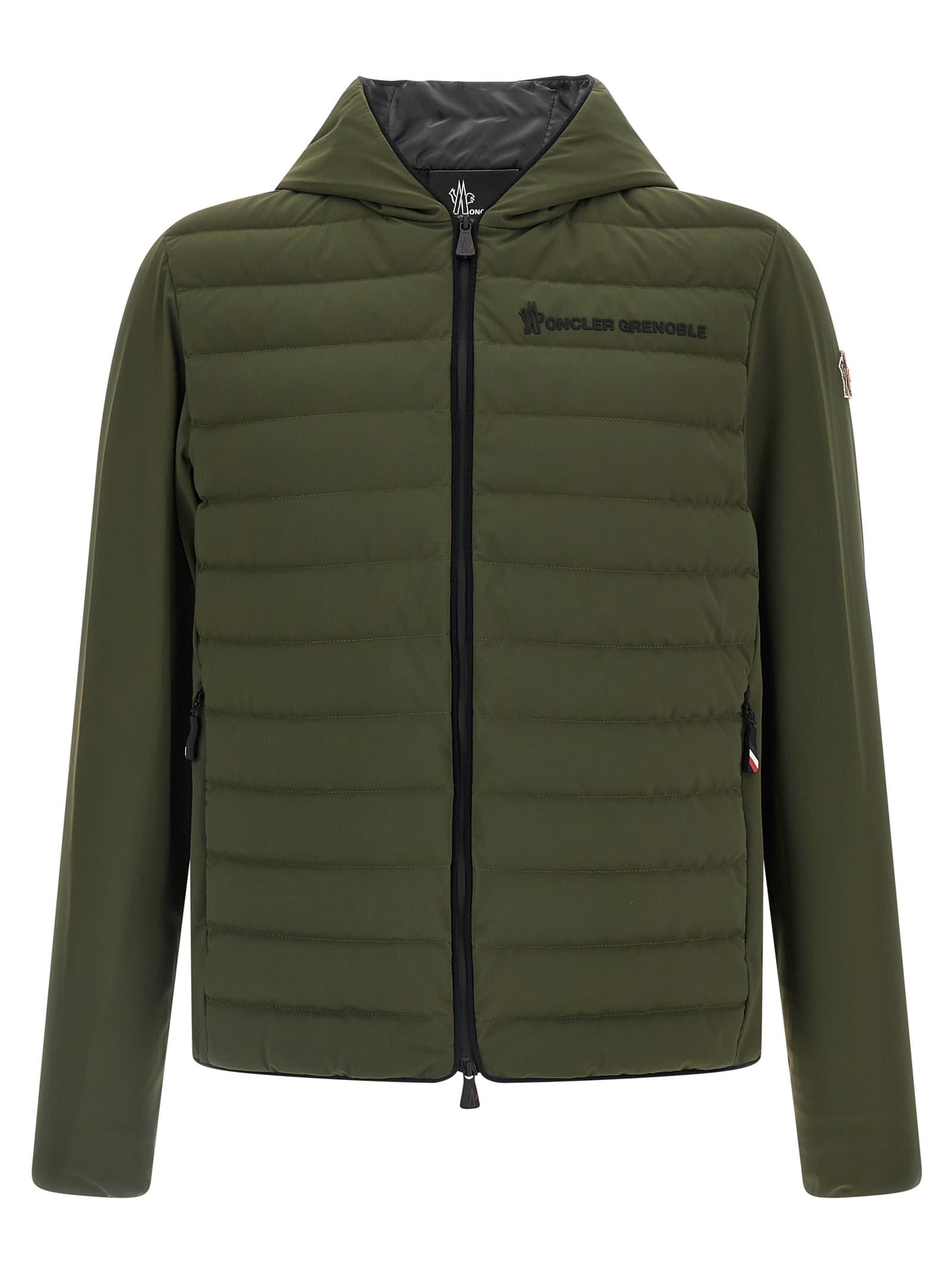 Куртка з силіконовим логотипом